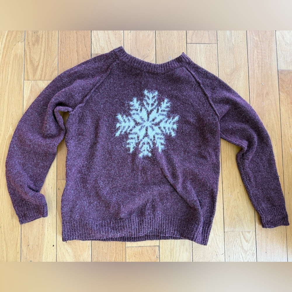 🎀3/$25🎀 Maurices Maroon Snowflake Sweater - Small